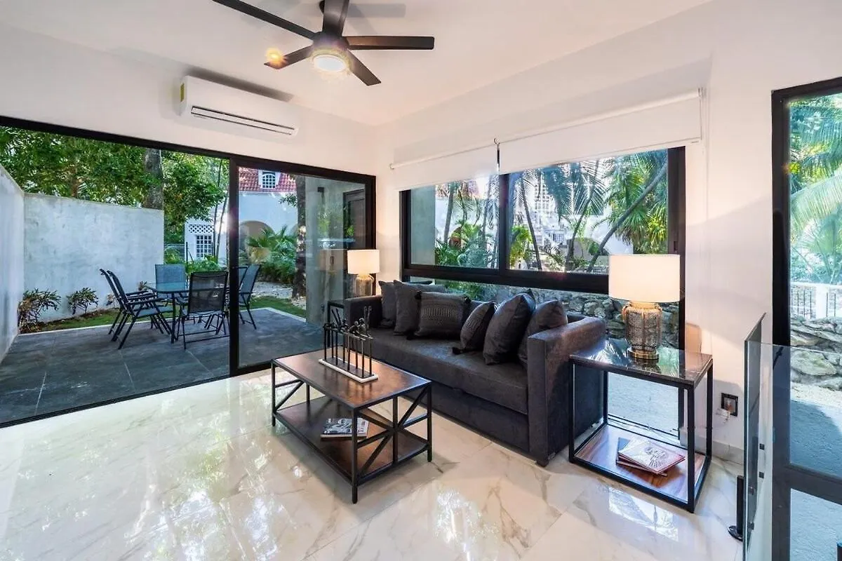 Apartment Magnificent Villa One Block From Playacar Beach Playa del Carmen