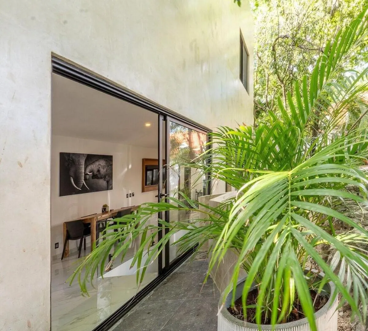 Magnificent Villa One Block From Playacar Beach Playa del Carmen 0*,  Mexiko