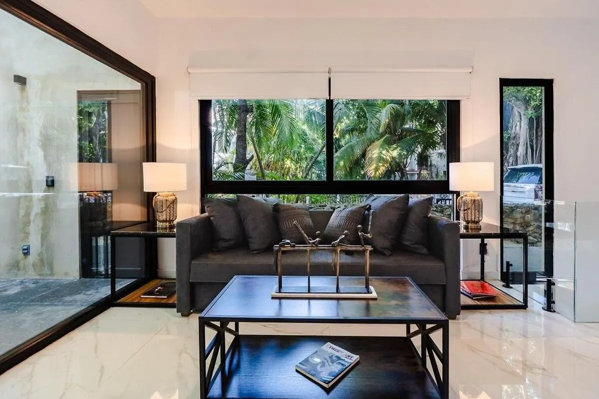Magnificent Villa One Block From Playacar Beach Playa del Carmen Apartment