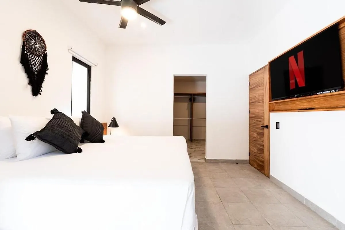 Apartment Magnificent Villa One Block From Playacar Beach Playa del Carmen Mexiko