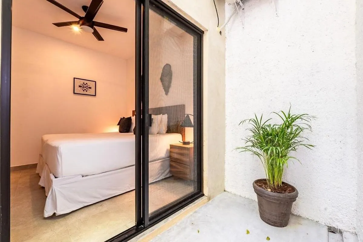 Magnificent Villa One Block From Playacar Beach Playa del Carmen Apartment