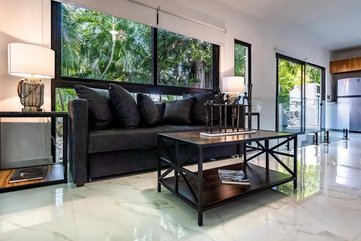 Magnificent Villa One Block From Playacar Beach Playa del Carmen Apartment